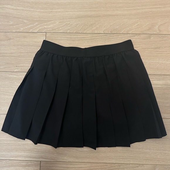 ALO Varsity Tennis Skirt - Picture 2 of 4